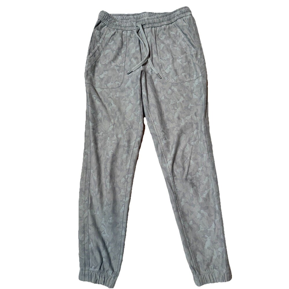 Athleta Pants Womens 6 Green‎ Camo Printed Farallon Joggers Stretch Activewear